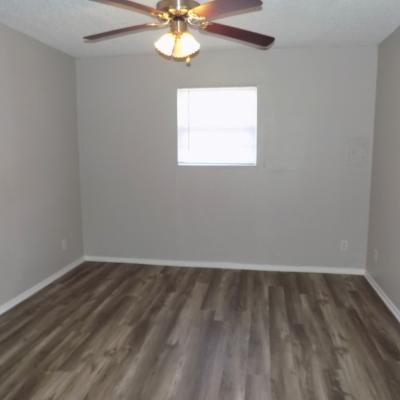 501 N Bell St., Apt 10 (15)