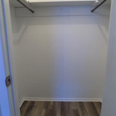 501 N Bell St., Apt 10 (16)