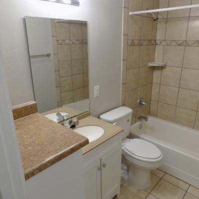 501 N Bell St., Apt 07 (8)