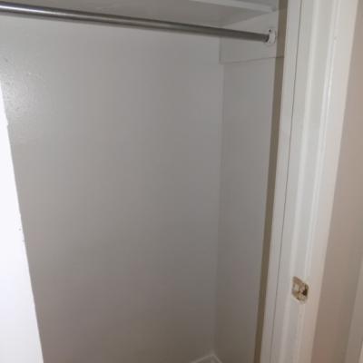 501 N. Bell St, Apt 09 (13)