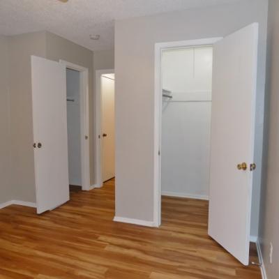 501 N. Bell St, Apt 09 (15)