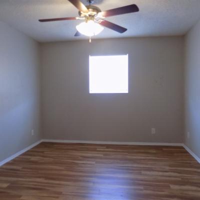 501 N. Bell St., Apt. 14 (12)