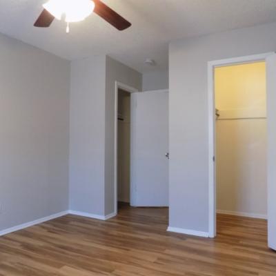 501 N. Bell St., Apt. 14 (15)