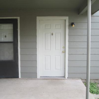 702 E. Highland (13)