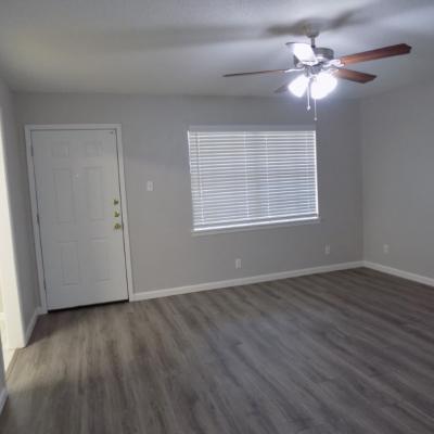 2924 San Antonio, Apt. 06 (4)