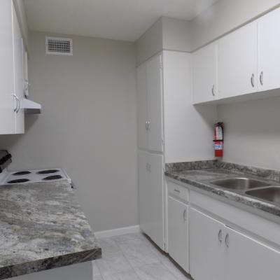 2924 San Antonio, Apt. 10 (8)