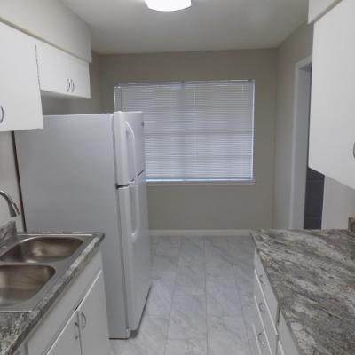 2924 San Antonio, Apt. 10 (10)