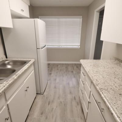 2914 San Antonio St., Apt. 11 (7)