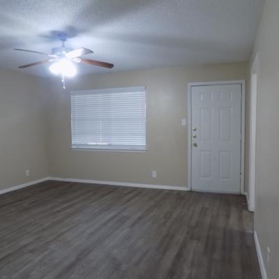 2914 San Antonio St., Apt. 16 (4)