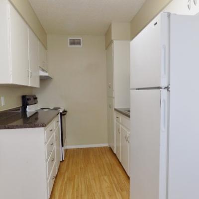 2914 San Antonio St., Apt 17 (8)