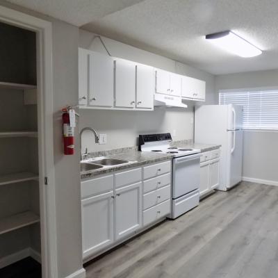 316 Millspaugh, Apt. 32 (8)