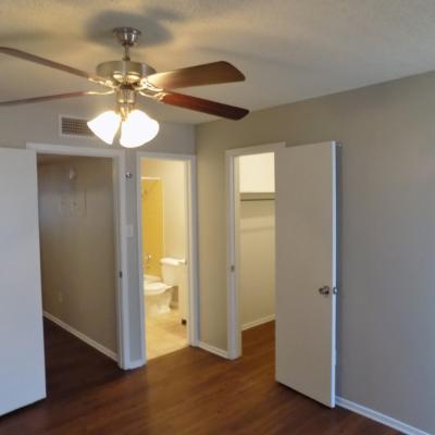 302 N Main St., Apt 06 (11)