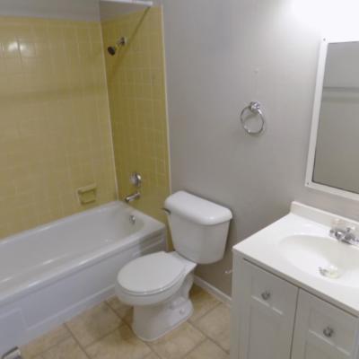 302 N Main St., Apt 06 (12)