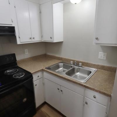 302 N Main St., Apt 17 (9)