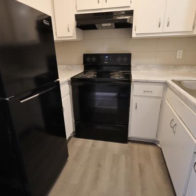 302 N. Main St, Apt 19 (6)