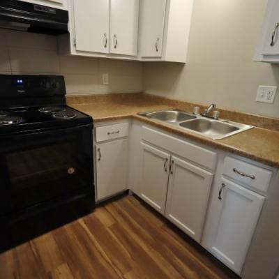 302 N Main St., Apt 21 (4)