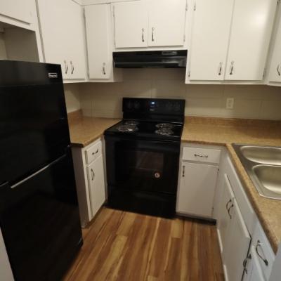 302 N Main St., Apt 21 (3)