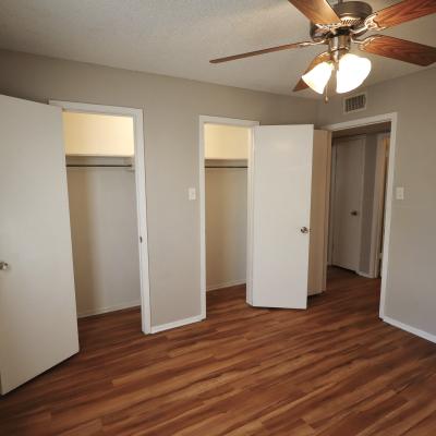 302 N Main St., Apt 22 (8)