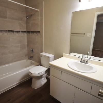 302 N Main St., Apt 22 (14)
