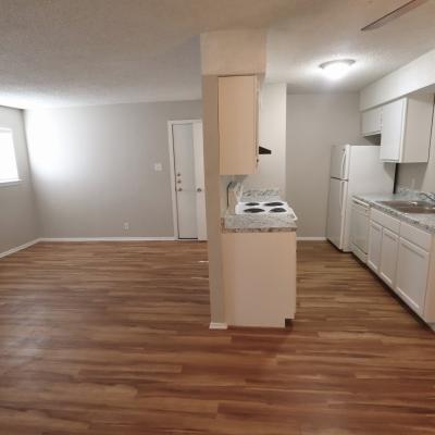 302 N Main St., Apt 22 (4)