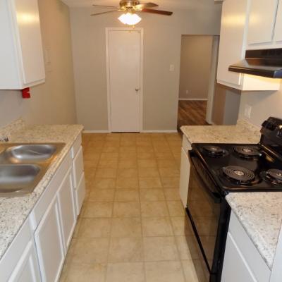 302 N. Main St, Apt 30 (9)