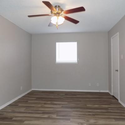 302 N. Main St, Apt 30 (10)