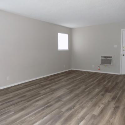 302 N. Main St, Apt 30 (2)