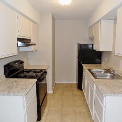 302 N. Main St, Apt 30 (6)