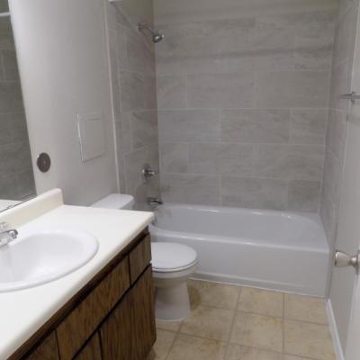302 N. Main St, Apt 30 (12)