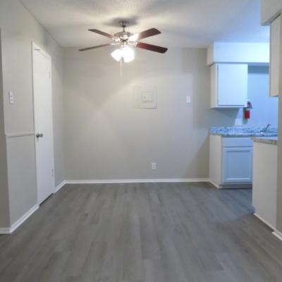 302 N. Main St., Apt. 31 (4)