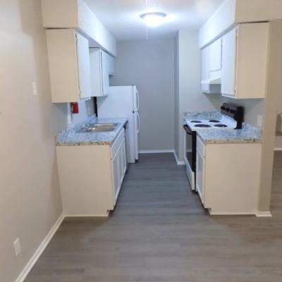 302 N. Main St., Apt. 31 (5)
