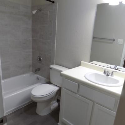 302 N. Main St., Apt. 31 (13)