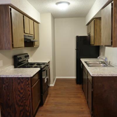 302 N Main St., Apt 32 (7)