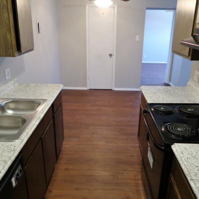 302 N Main St., Apt 32 (11)