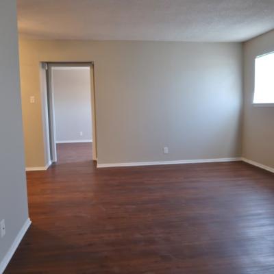 302 N Main St., Apt 32 (2)