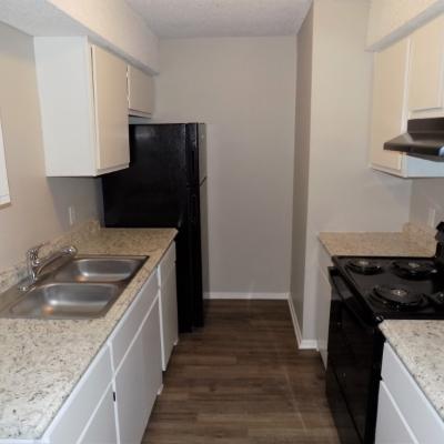 302 N Main St., Apt 33 (8)