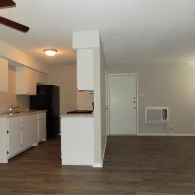 302 N Main St., Apt 33 (3)
