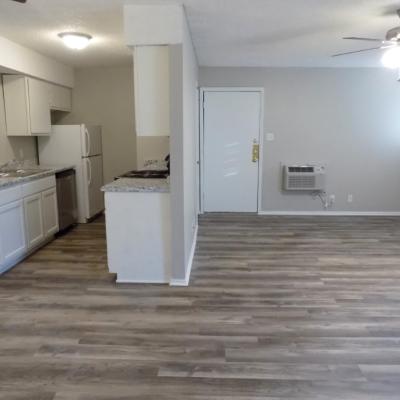 302 N Main St., Apt 34 (4)