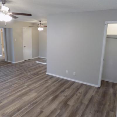 302 N Main St., Apt 34 (2)