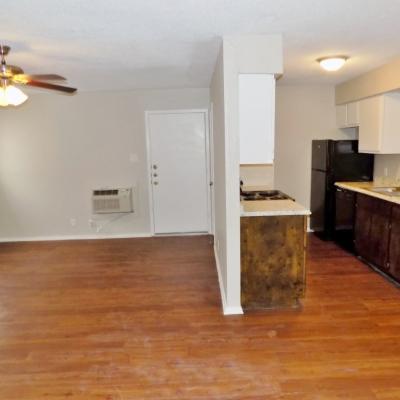 302 N. Main St., Apt. 35 (5)
