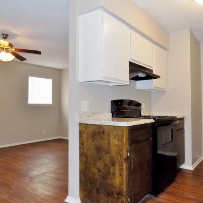 302 N. Main St., Apt. 35 (8)