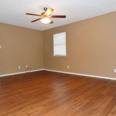407 Pulliam St, Apt 117 (2)