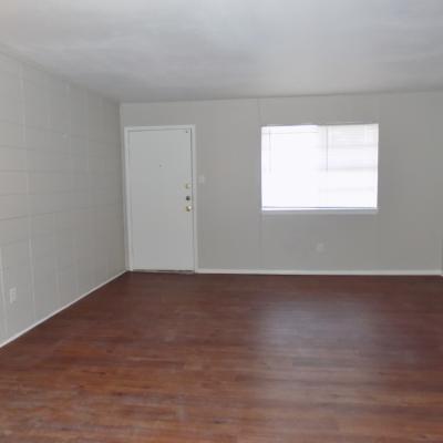 302 N. Main St., Apt. 12 (2)