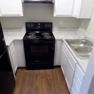 302 N. Main St., Apt. 12 (3)
