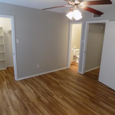 302 N. Main St, Apt 20 (8)