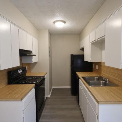 302 N Main St., Apt 43 (6)