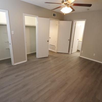 302 N Main St., Apt 43 (10)