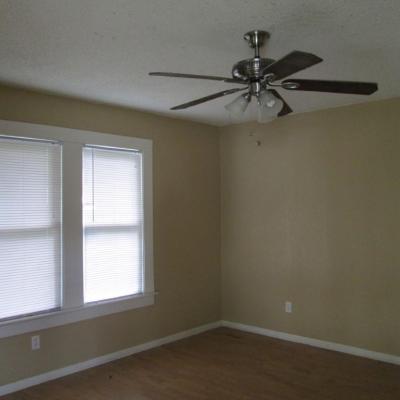 2117 San Antonio (2)