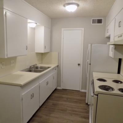 723 N Bishop St. [Apt. 723] (4)