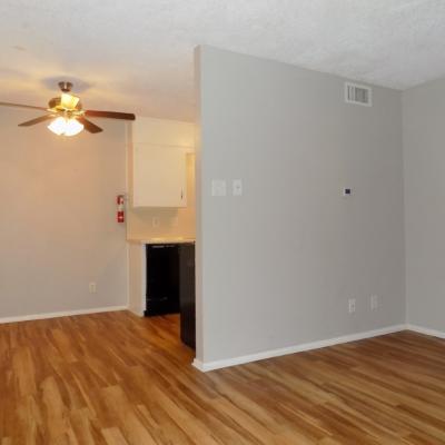 737 N. Bishop St. (5)